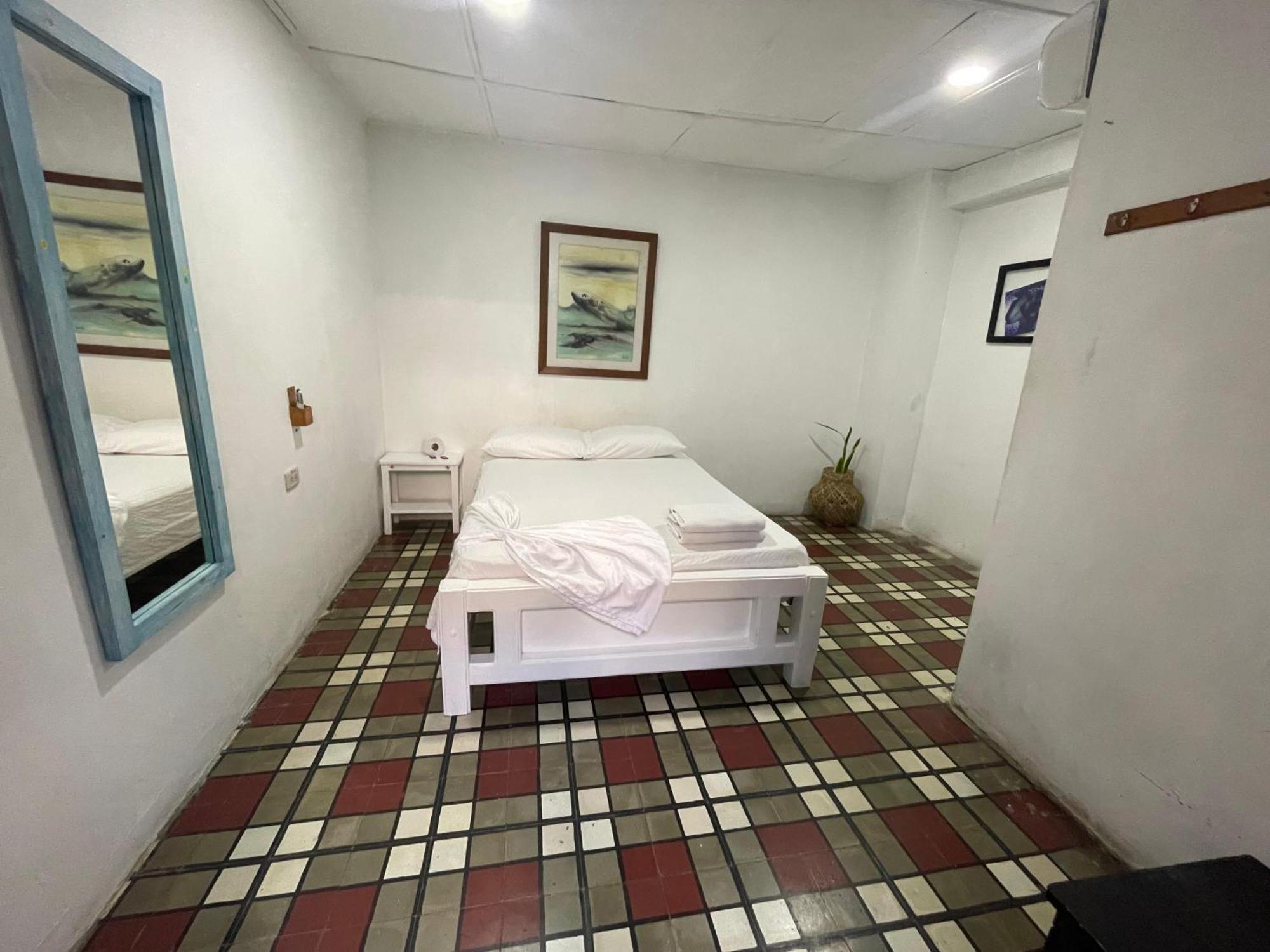 Hostal Luna Llena Getsemani Cartagena エクステリア 写真